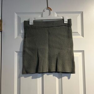 Ribbed Knit Green/grey skirt